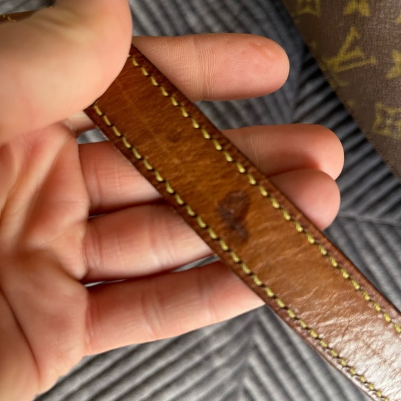 LOUIS Vuitton st cloud cross body bag - Picture 5 of 6